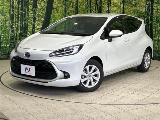 2023 Toyota Aqua Z - photo 1 2023 Toyota Aqua Z Sedan for sale, Japanese used car export - photo 1 of 30 | GULJI TRADERS