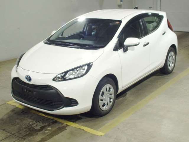 2023 Toyota Aqua B 4WD Sedan for sale, Japanese used car export - photo 1 of 13 | GULJI TRADERS