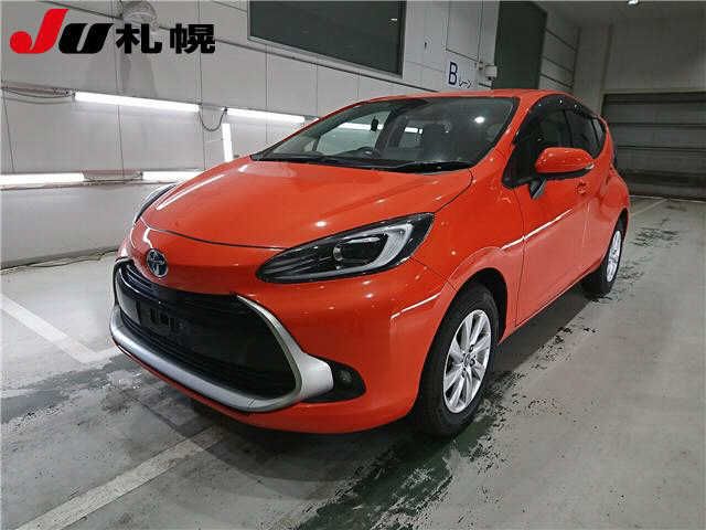 2023 Toyota Aqua 4WD Z Sedan for sale, Japanese used car export - photo 1 of 12 | GULJI TRADERS