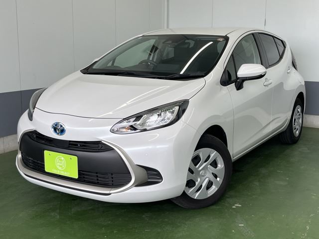 2024 Toyota Aqua 1.5 G E-Four 4WD Sedan for sale, Japanese used car export - photo 1 of 48 | GULJI TRADERS