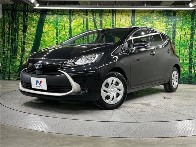 2024 Toyota Aqua G - photo 1 2024 Toyota Aqua G Sedan for sale, Japanese used car export - photo 1 of 30 | GULJI TRADERS