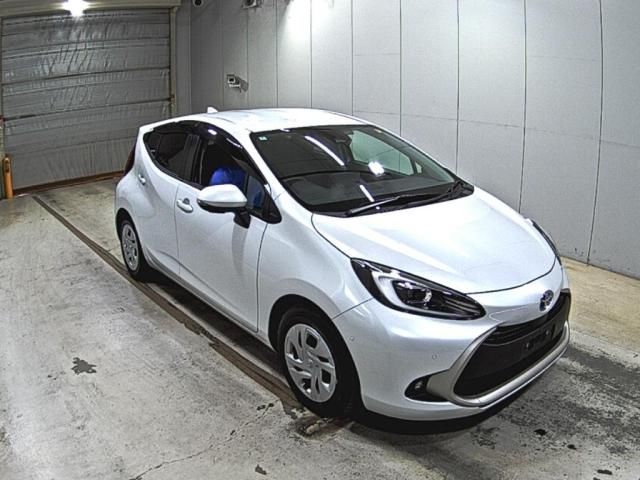 2024 Toyota Aqua G Sedan for sale, Japanese used car export - photo 1 of 3 | GULJI TRADERS