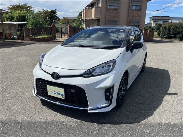2025 Toyota Aqua GR Sport - photo 1 2025 Toyota Aqua GR Sport Sedan for sale, Japanese used car export - photo 1 of 43 | GULJI TRADERS