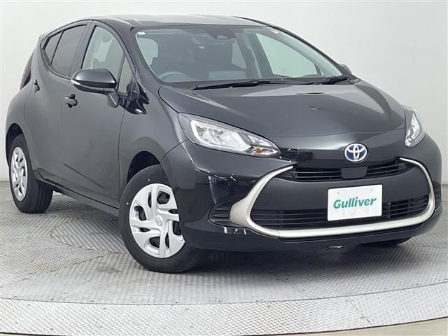 2025 Toyota Aqua G 4WD Sedan for sale, Japanese used car export - photo 1 of 24 | GULJI TRADERS
