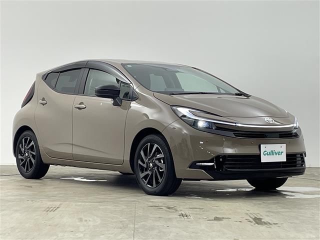 2025 Toyota Aqua Z - photo 1 2025 Toyota Aqua Z Sedan for sale, Japanese used car export - photo 1 of 24 | GULJI TRADERS