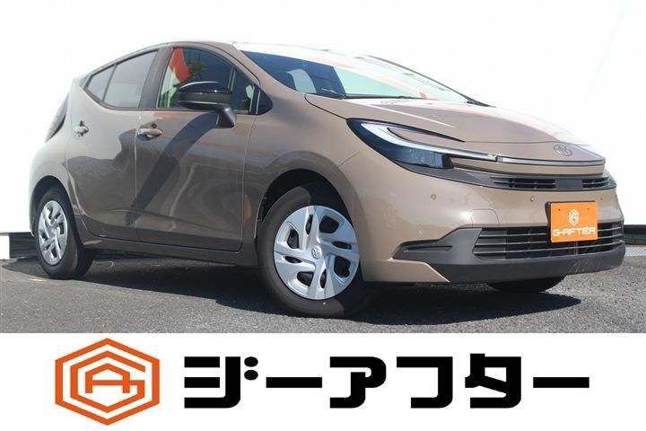 2025 Toyota Aqua U Sedan for sale, Japanese used car export - photo 1 of 30 | GULJI TRADERS