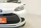 2025 Toyota Aqua 1.5 G 4WD White Sedan for sale, Japanese used car export - photo 14 of 30 | GULJI TRADERS