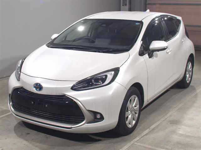 2025 Toyota Aqua Z Sedan for sale, Japanese used car export - photo 1 of 9 | GULJI TRADERS