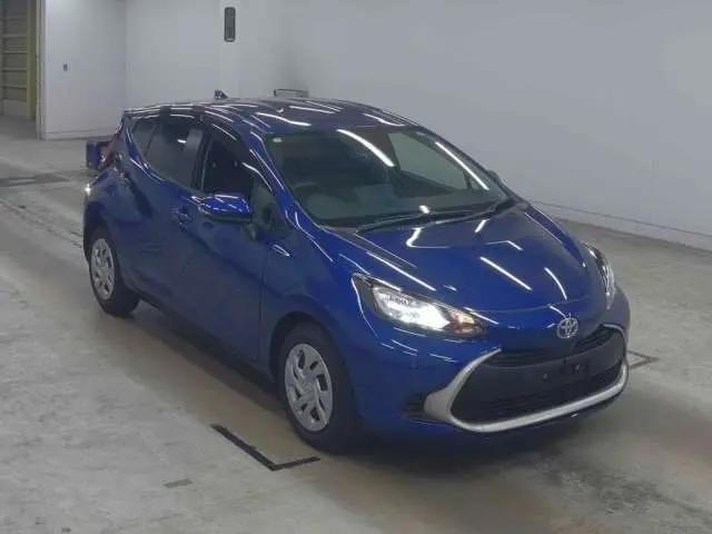 2025 Toyota Aqua G 10.5-inch display Blue Sedan for sale, Japanese used car export - photo 1 of 3 | GULJI TRADERS