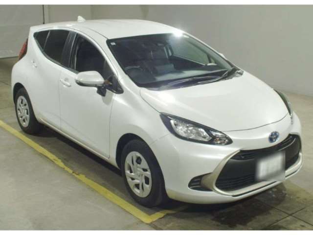 2025 Toyota Aqua G Sedan for sale, Japanese used car export - photo 1 of 3 | GULJI TRADERS