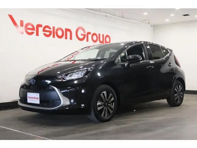 2025 Toyota Aqua G Black Sedan for sale, Japanese used car export - photo 1 of 9 | GULJI TRADERS