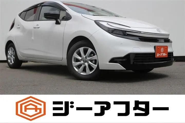 2026 Toyota Aqua Z White Sedan for sale, Japanese used car export - photo 1 of 30 | GULJI TRADERS