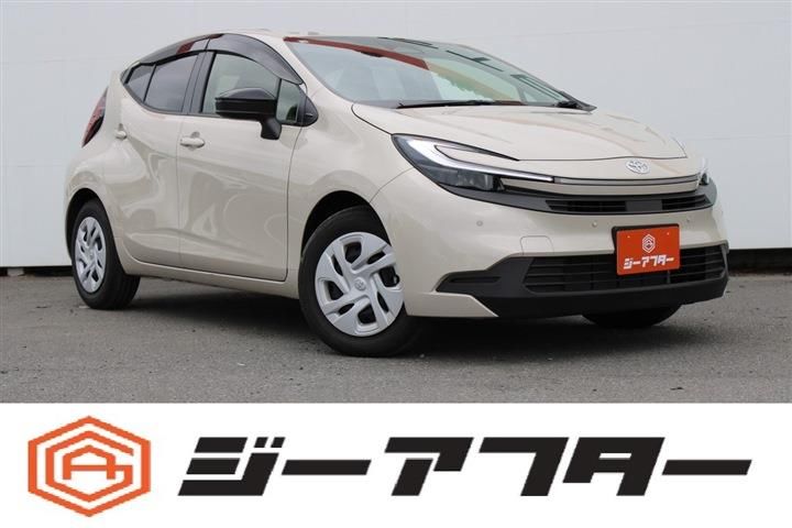 2026 Toyota Aqua U - photo 1 2026 Toyota Aqua U Sedan for sale, Japanese used car export - photo 1 of 30 | GULJI TRADERS