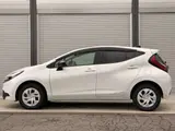 2026 Toyota Aqua 1.5 X E-FOUR 4WD White Sedan for sale, Japanese used car export - photo 26 of 40 | GULJI TRADERS