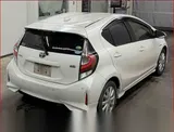 2019 Toyota Aqua Push Start G Pakage Pearl Sedan for sale, Japanese used car export - photo 5 of 11 | GULJI TRADERS