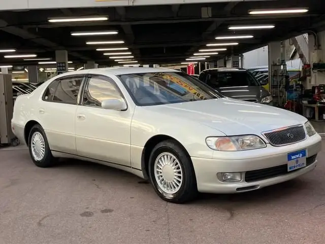 1995 Toyota Aristo 3.0Q Late Model 2JZ 15AW P-Seat Pearl Sedan for sale, Japanese used car export - photo 1 of 9 | GULJI TRADERS