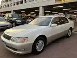 1995 Toyota Aristo 3.0Q Late Model 2JZ 15AW P-Seat Pearl Sedan for sale, Japanese used car export - photo 6 of 9 | GULJI TRADERS