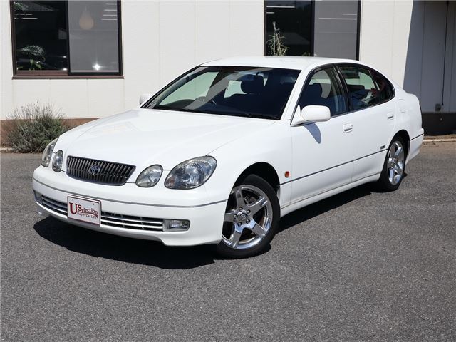 2000 Toyota Aristo S300 Vertex ED / CD player / Keyless entry / Xenon headlights / 5-speed automatic transmission / Late model - photo 1 2000 Toyota Aristo S300 Vertex ED / CD player / Keyless entry / Xenon headlights / 5-speed automatic transmission / Late model Pearl Sedan for sale, Japanese used car export | GULJI TRADERS