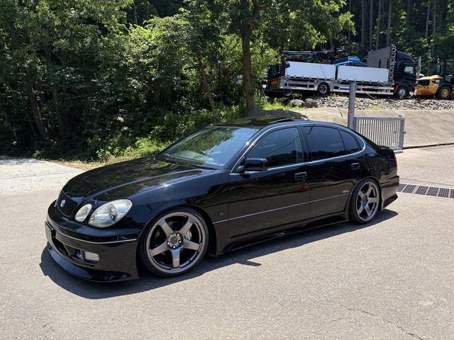 2004 Toyota Aristo 3.0 V300 Sedan for sale, Japanese used car export - photo 1 of 47 | GULJI TRADERS
