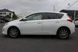 2013 Toyota Auris 1.8 RS S Package Pearl Sedan for sale, Japanese used car export - photo 11 of 30 | GULJI TRADERS