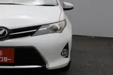 2013 Toyota Auris 1.8 RS S Package Pearl Sedan for sale, Japanese used car export - photo 27 of 30 | GULJI TRADERS