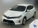 2014 Toyota Auris 150XS Package Pearl Sedan for sale, Japanese used car export - photo 1 of 5 | GULJI TRADERS