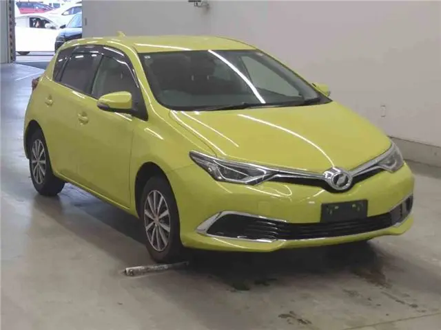 2015 Toyota Auris 150X★TSS★P-Start★Cold Weather Specification★3-Gauge Meter - photo 1 2015 Toyota Auris 150X★TSS★P-Start★Cold Weather Specification★3-Gauge Meter Green Sedan for sale, Japanese used car export | GULJI TRADERS