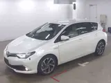 2016 Toyota Auris Hybrid G ​​Package Pearl Sedan for sale, Japanese used car export - photo 2 of 15 | GULJI TRADERS