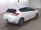 2016 Toyota Auris Hybrid G ​​Package Pearl Sedan for sale, Japanese used car export - photo 3 of 15 | GULJI TRADERS
