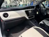 2016 Toyota Auris Hybrid G ​​Package Pearl Sedan for sale, Japanese used car export - photo 7 of 15 | GULJI TRADERS