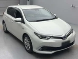 2016 Toyota Auris Hybrid Sedan for sale, Japanese used car export - photo 3 of 10 | GULJI TRADERS