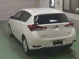 2016 Toyota Auris hybrid Pearl Sedan for sale, Japanese used car export - photo 2 of 8 | GULJI TRADERS