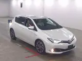 2016 Toyota Auris Hybrid G ​​Package Pearl Sedan for sale, Japanese used car export - photo 1 of 9 | GULJI TRADERS