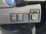 2017 Toyota Auris Hybrid G ​​Package Pearl Sedan for sale, Japanese used car export - photo 14 of 43 | GULJI TRADERS