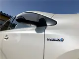 2017 Toyota Auris Hybrid G ​​Package Pearl Sedan for sale, Japanese used car export - photo 40 of 43 | GULJI TRADERS