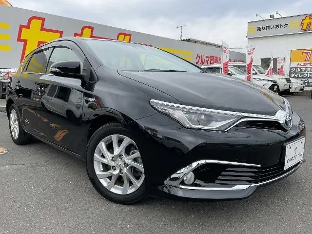2017 Toyota Auris Base grade [GOO Appraisal ☆4 Interior 4] Black Sedan for sale, Japanese used car export - photo 1 of 50 | GULJI TRADERS