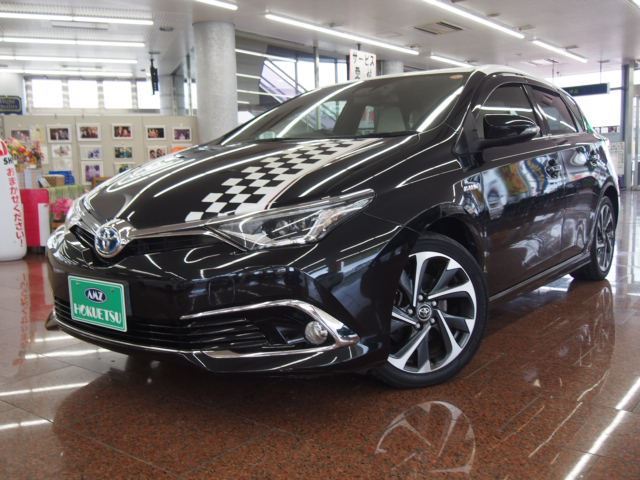 2017 Toyota Auris Hybrid - photo 1 2017 Toyota Auris Hybrid Sedan for sale, Japanese used car export - photo 1 of 73 | GULJI TRADERS