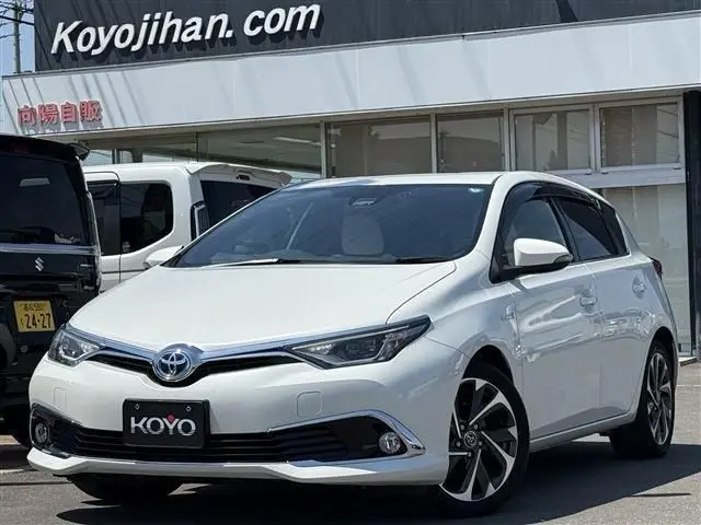 2017 Toyota Auris 1.8 HYBRID G Package Pearl Sedan for sale, Japanese used car export - photo 1 of 24 | GULJI TRADERS