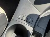 2017 Toyota Auris 1.8 HYBRID G Package Pearl Sedan for sale, Japanese used car export - photo 18 of 24 | GULJI TRADERS