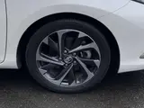 2017 Toyota Auris 1.8 Hybrid G ​​Package Pearl Sedan for sale, Japanese used car export - photo 8 of 17 | GULJI TRADERS