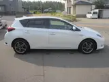 2017 Toyota Auris hybrid Pearl Sedan for sale, Japanese used car export - photo 7 of 24 | GULJI TRADERS