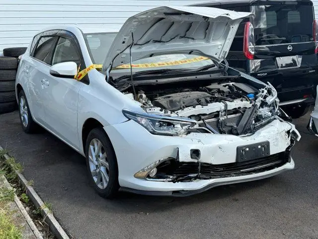 2017 Toyota Auris 4WD 150X S Package - photo 1 2017 Toyota Auris 4WD 150X S Package Pearl Sedan for sale, Japanese used car export | GULJI TRADERS