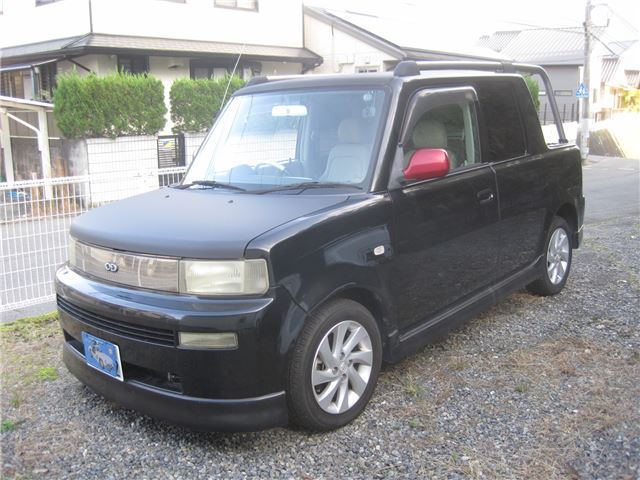 2002 Toyota bB - photo 1 2002 Toyota bB Sedan for sale, Japanese used car export - photo 1 of 14 | GULJI TRADERS