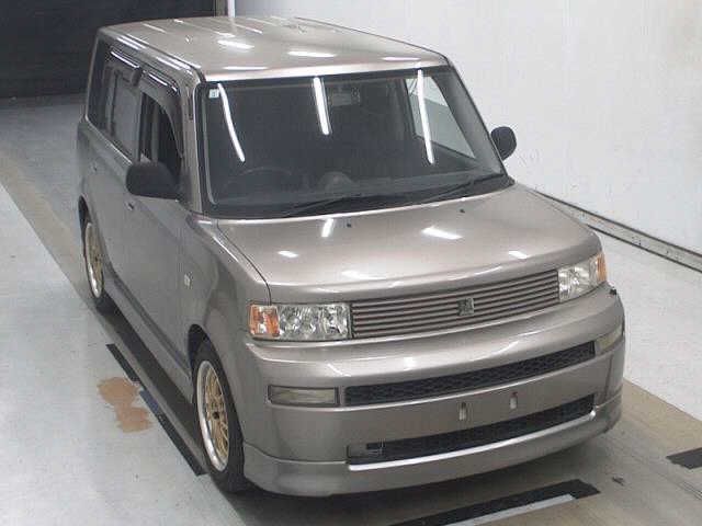 2004 Toyota bB S X Ver. - photo 1 2004 Toyota bB S X Ver. Sedan for sale, Japanese used car export - photo 1 of 5 | GULJI TRADERS