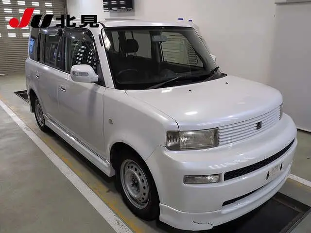 2005 Toyota bB 4WD S_W version Pearl Van for sale, Japanese used car export - photo 1 of 6 | GULJI TRADERS