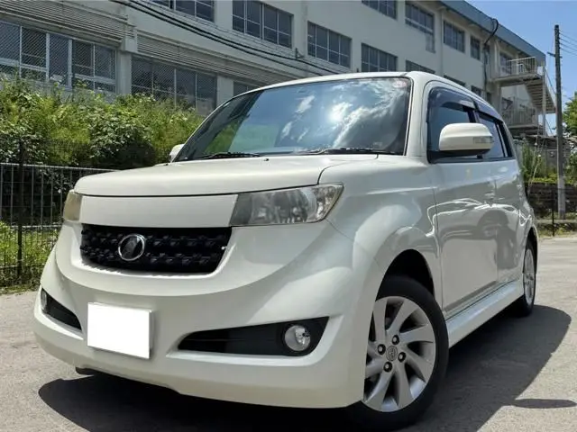 2010 Toyota bB 1.5 Z Aero Package Pearl Van for sale, Japanese used car export - photo 1 of 19 | GULJI TRADERS