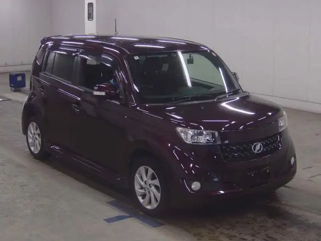 2012 Toyota bB Z Aero-G Package Red Van for sale, Japanese used car export - photo 1 of 5 | GULJI TRADERS