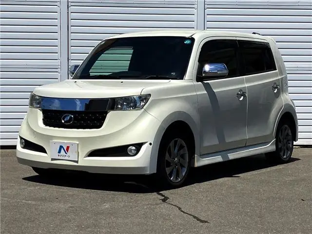 2013 Toyota bB Z sparkle Pearl Van for sale, Japanese used car export - photo 1 of 30 | GULJI TRADERS