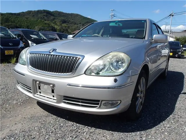 2002 Toyota Brevis AI250 ☆ Sunroof - photo 1 2002 Toyota Brevis AI250 ☆ Sunroof Silver Sedan for sale, Japanese used car export | GULJI TRADERS