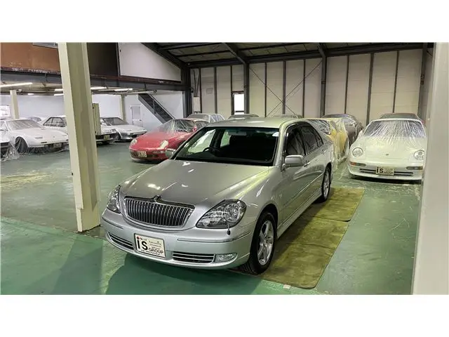 2005 Toyota Brevis Ai250 Premium ★ 20,000 km mileage ★ Cruise control ★ Leather-wrapped helmet ★ - photo 1 2005 Toyota Brevis Ai250 Premium ★ 20,000 km mileage ★ Cruise control ★ Leather-wrapped helmet ★ Silver Sedan for sale, Japanese used car export - photo 1 of 33 | GULJI TRADERS